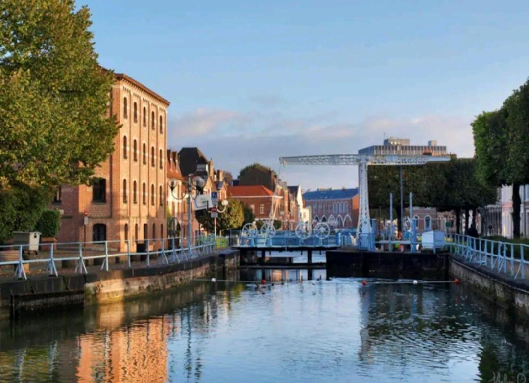 Le Barcelone Apartment Douai Ngoại thất bức ảnh